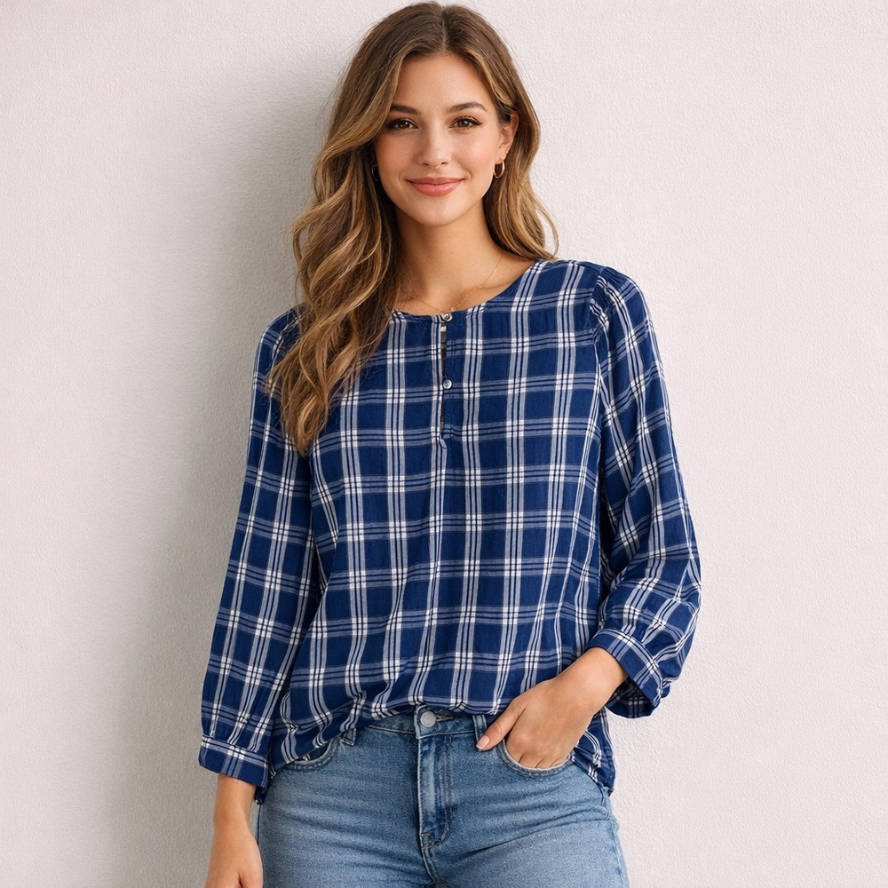 Women’s Blue & White Plaid Blouse Long Sleeve Casual Lightweight Top Relaxed Fit